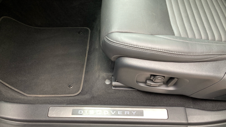 Land Rover Discovery Sport 2.0 D200 Dynamic HSE 5dr Auto [7 Seat] Diesel Station Wagon